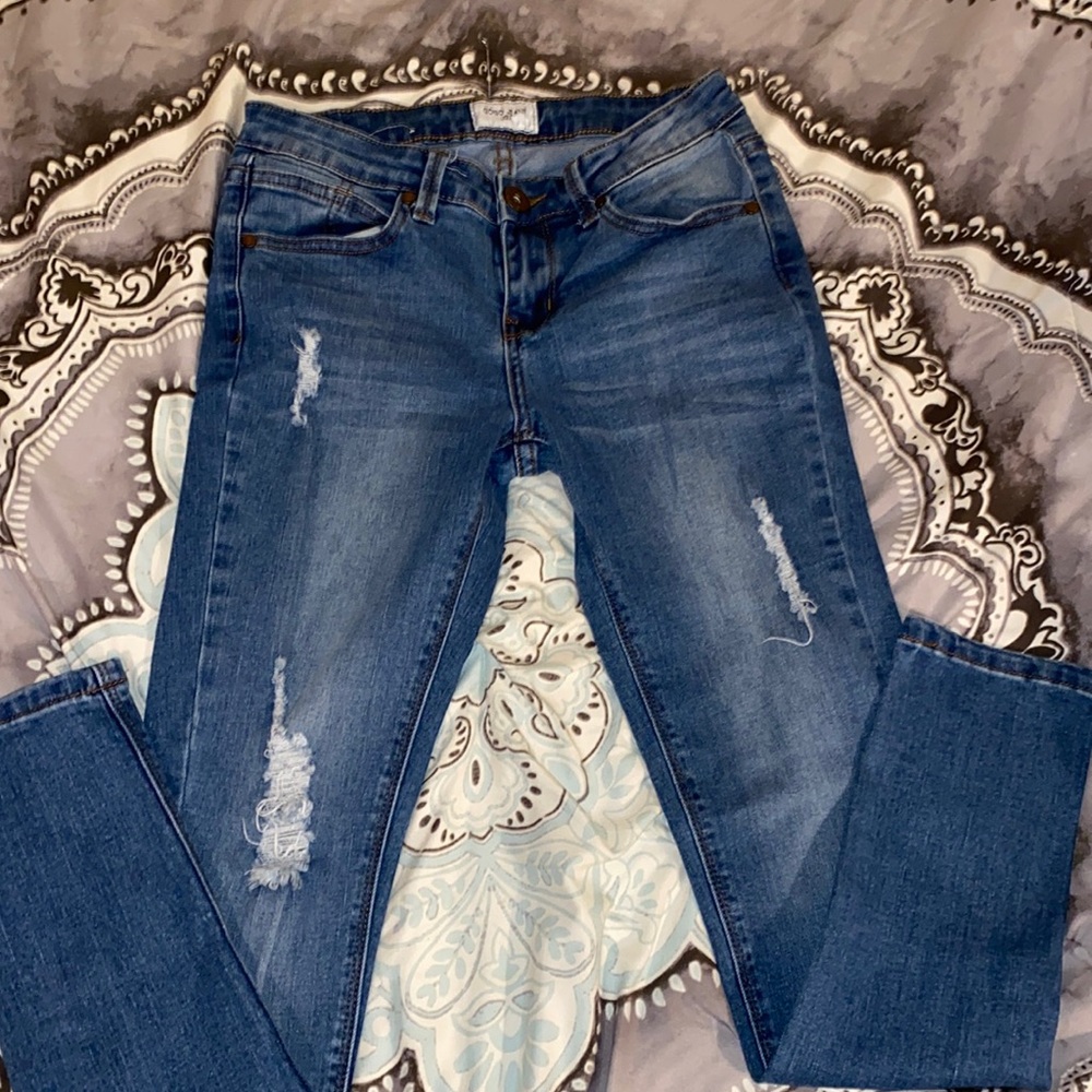 GOGÓ JEANS USA- ripped jeans